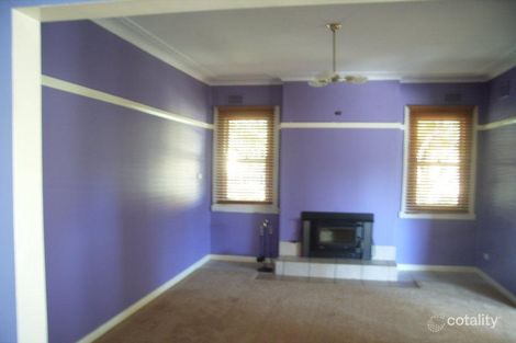 Property photo of 4 Victoria Street North Tamworth NSW 2340