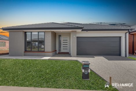 26 Saltaire Dr, Strathtulloh, VIC 3338