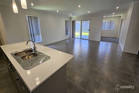 Property photo of 4 Runyon Street Spring Farm NSW 2570