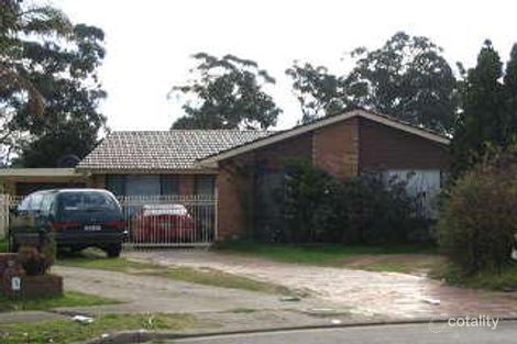6 Hendra Cl, St Johns Park, NSW 2176