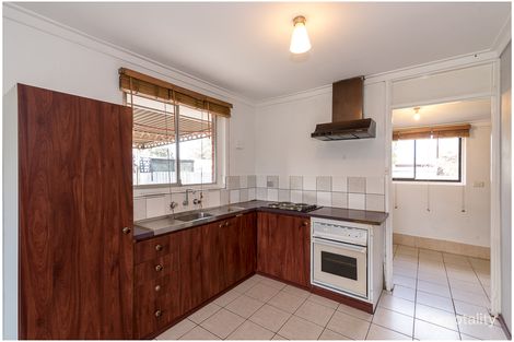 Property photo of 32 Weir Crescent Beckenham WA 6107
