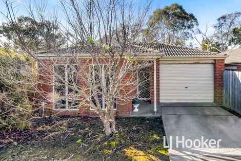 Property photo of 4/13 Redcherry Court Pakenham VIC 3810