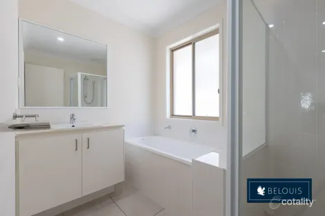 Property photo of 6 Sunstone Avenue Pimpama QLD 4209