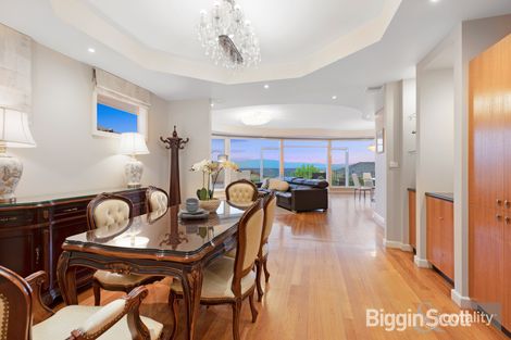 Property photo of 23 Summit Crescent Glen Waverley VIC 3150