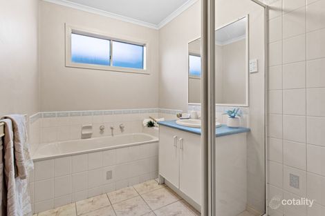 Property photo of 13 Laurenten Court Langwarrin VIC 3910