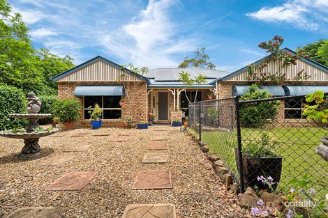 8 Vale Ct, Summerholm, QLD 4341