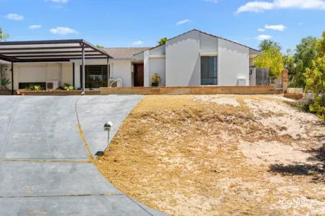 8a Christina Ct, Craigie, WA 6025