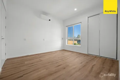 Property photo of 28 Communal Road Wyndham Vale VIC 3024