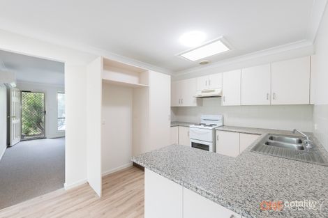 Property photo of 2/5 Squire Close Valentine NSW 2280