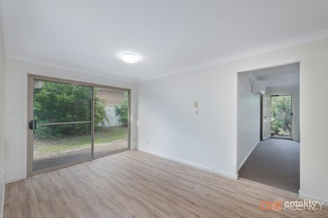 Property photo of 2/5 Squire Close Valentine NSW 2280