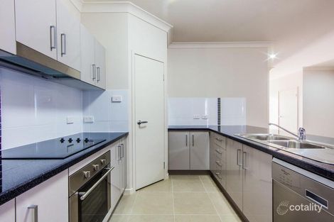 2/4 Charles St, Berserker, QLD 4701