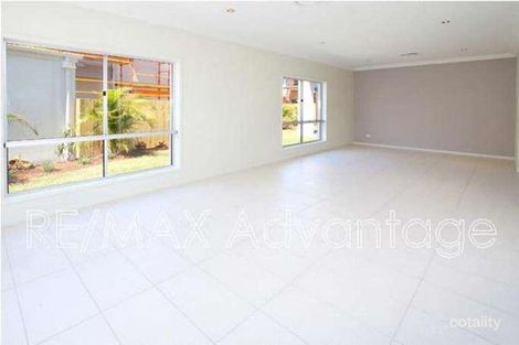Property photo of 10 Glider Close Wakerley QLD 4154