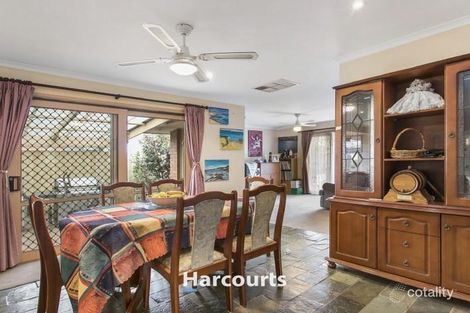 Property photo of 16 Beth Court Hampton Park VIC 3976