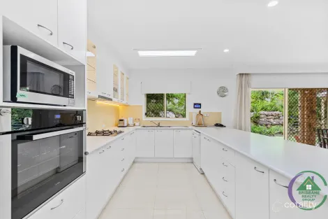 Property photo of 24 Inverary Place Upper Kedron QLD 4055