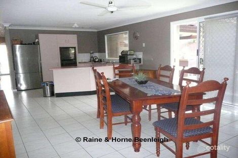 Property photo of 28 Duesbury Crescent Edens Landing QLD 4207