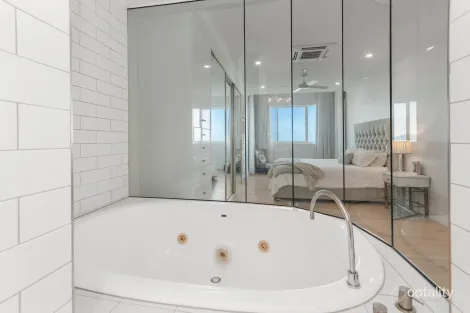 Property photo of 70/7 Mariners Drive Townsville City QLD 4810