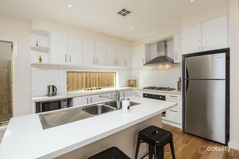 Property photo of 2/31 Wingara Avenue Keilor East VIC 3033