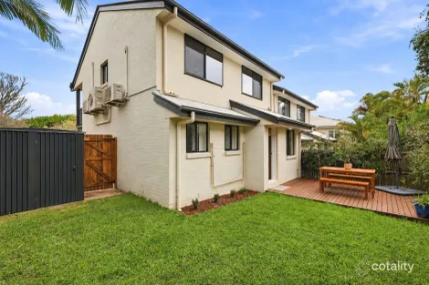 1/10 Thrushton St, Greenslopes, QLD 4120