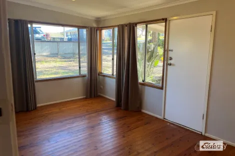 Property photo of 22 Berrima Parade Surfside NSW 2536