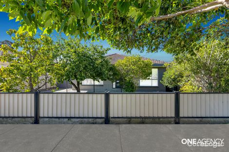 Property photo of 18 Paw Paw Road Brooklyn VIC 3012