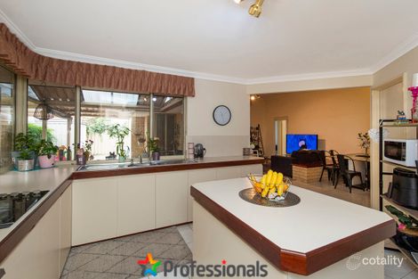 Property photo of 23 Jacana Way Halls Head WA 6210