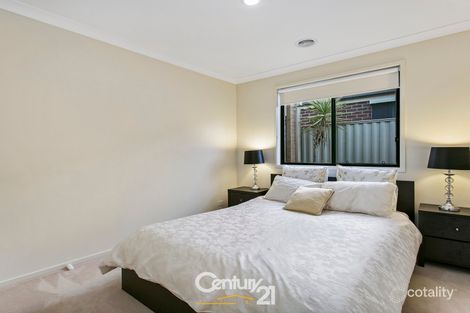 Property photo of 40 Serenity Street Pakenham VIC 3810