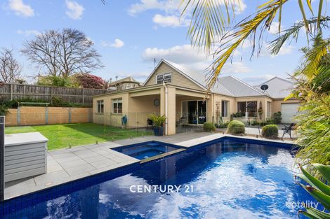 Property photo of 5 Marcanna Place Beaconsfield VIC 3807