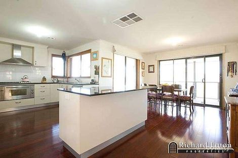 Property photo of 11 Emanuel Place Conder ACT 2906