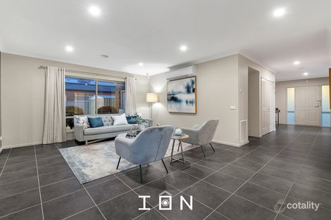 Property photo of 26 Bradford Drive Cranbourne East VIC 3977