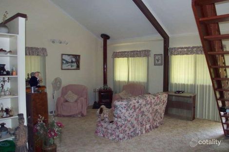 Property photo of 18 Farrell Road Pine Mountain QLD 4306