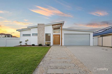 Property photo of 2 Mermaid Terrace Singleton WA 6175