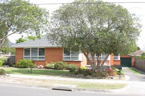 11 Long Beach Cres, Mount Waverley, VIC 3149