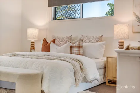 Property photo of 13 Malibu Parade Mount Louisa QLD 4814