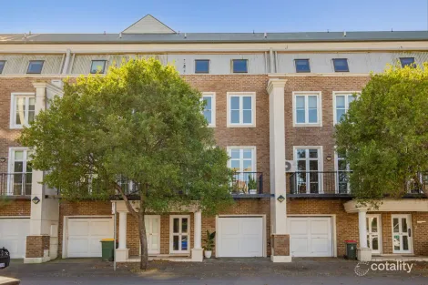 Property photo of 332 Wharf Road Newcastle NSW 2300