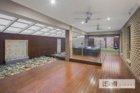 Property photo of 9 Fanfare Close Berwick VIC 3806