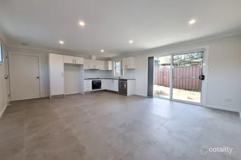 Property photo of 11 Poplar Crescent Bradbury NSW 2560