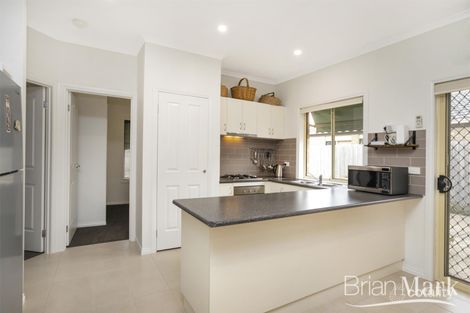 Property photo of 6 Saddle Wynd Truganina VIC 3029