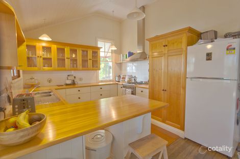 Property photo of 35A Fairfield Road Fairfield QLD 4103