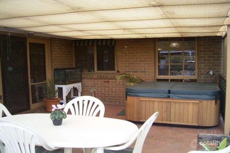 Property photo of 25 Meadow Glen Drive Epping VIC 3076