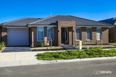 Property photo of 16 Rilana Road Clyde North VIC 3978