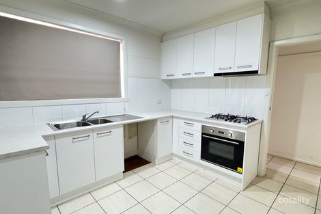 Property photo of 2/2 Oleander Drive St Albans VIC 3021