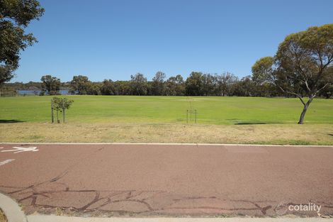 Property photo of 18 Wardong Place Wanneroo WA 6065