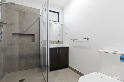 Property photo of 32 Cassinia Circuit Tarneit VIC 3029