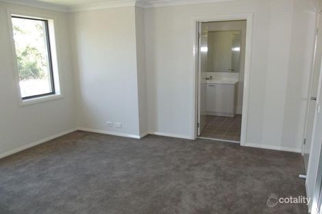 Property photo of 21 Three Bees Drive Glenfield NSW 2167