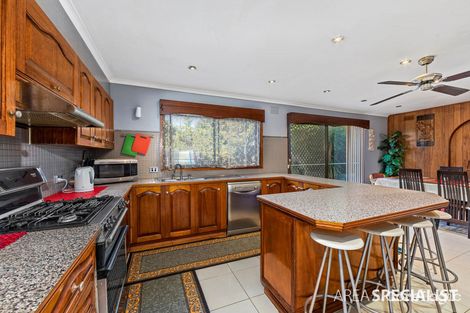 Property photo of 10 Witchwood Close Albanvale VIC 3021