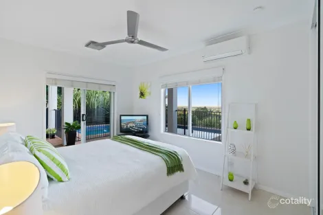 Property photo of 7 Konowna Close Mooroobool QLD 4870