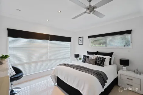 Property photo of 7 Konowna Close Mooroobool QLD 4870