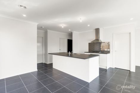 Property photo of 5 Papas View Wyndham Vale VIC 3024