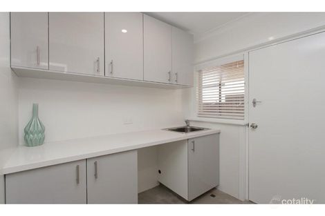 Property photo of 32 Rokeford Way Morley WA 6062