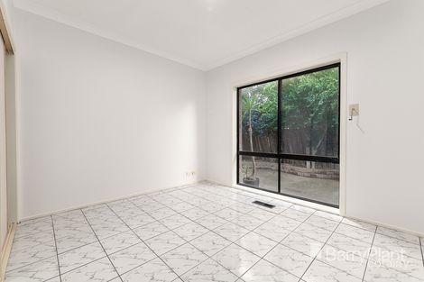 Property photo of 21 Clematis Court Meadow Heights VIC 3048